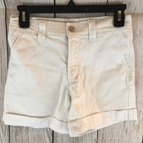 Mid-rise Lift Tuck Technology White Shorts - Picture 2 of 2